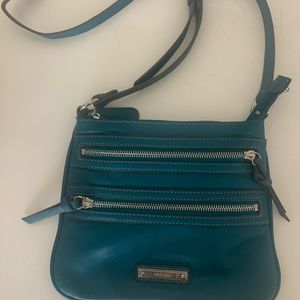 Nine West cross body purse!